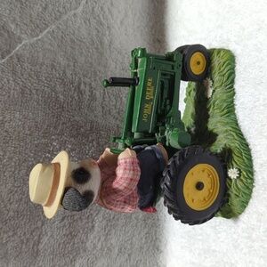 Mary Moo Moos John Deere Cow Resin Figurine - 2001 Vintage